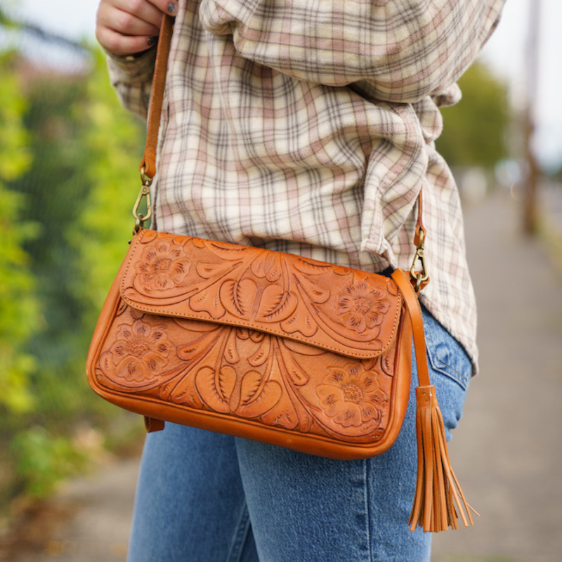 Vintage Tooled Leather Purse Reversible  Vintage tooled leather purse  Leather Vintage purses